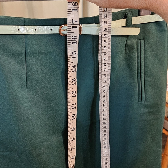 H&M mini skirt with belt - Picture 4 of 5